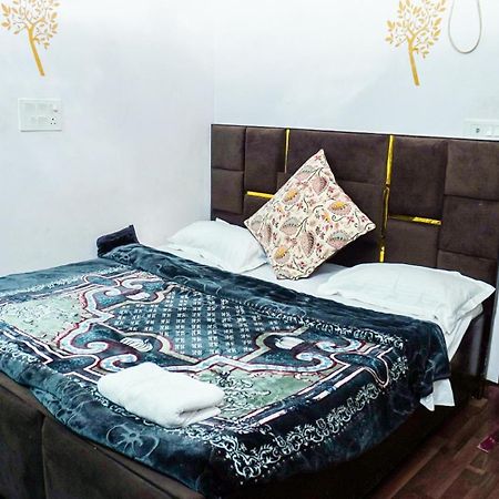 Flips With Mykonos Guest House Nuova Delhi Esterno foto