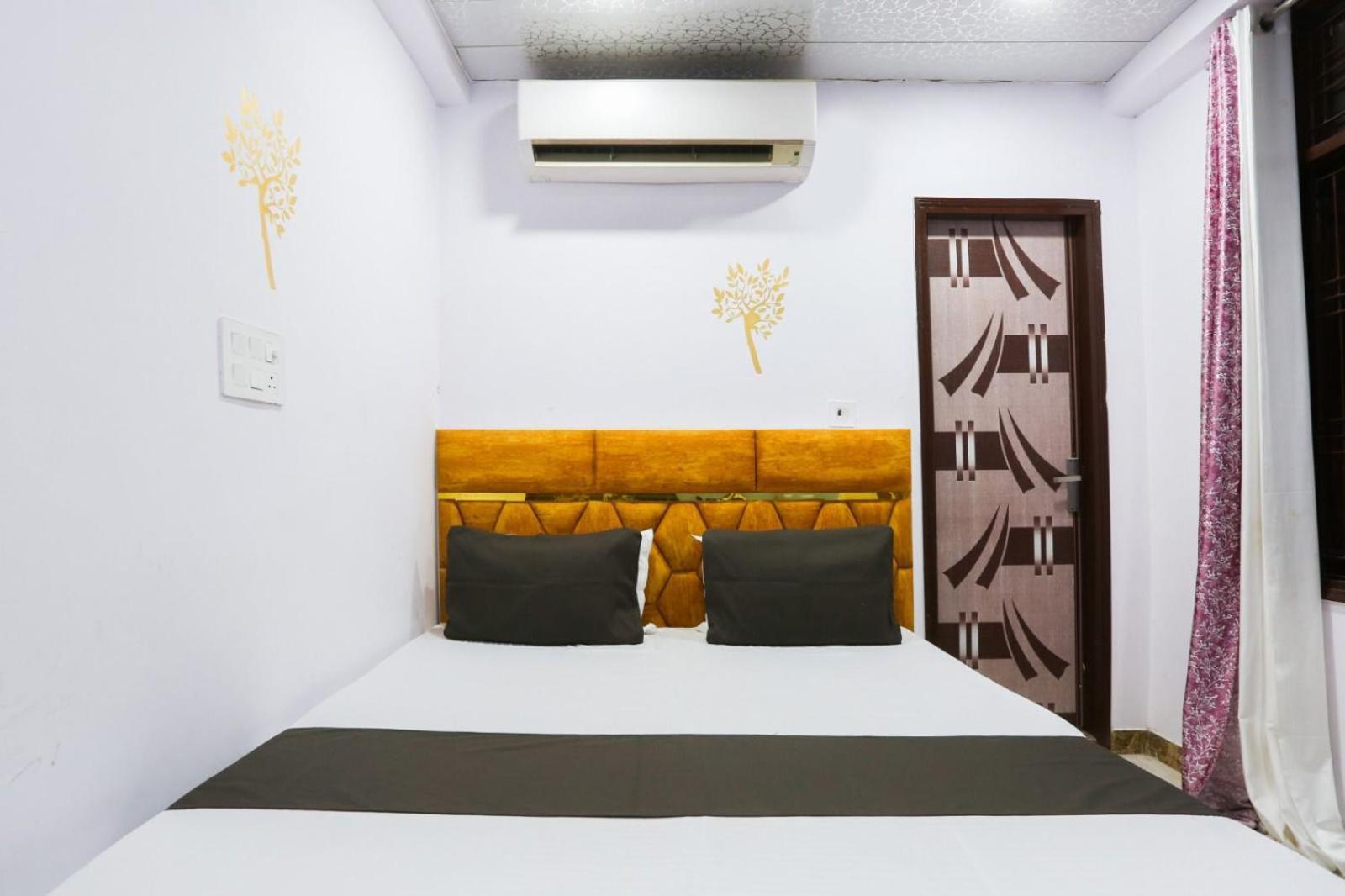 Flips With Mykonos Guest House Nuova Delhi Esterno foto